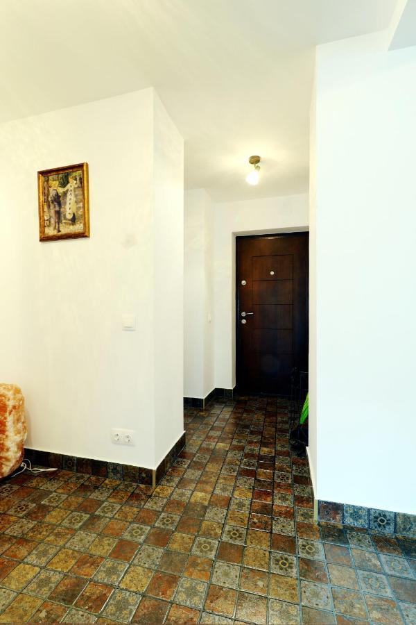 סינאיה Sofia Apartment מראה חיצוני תמונה