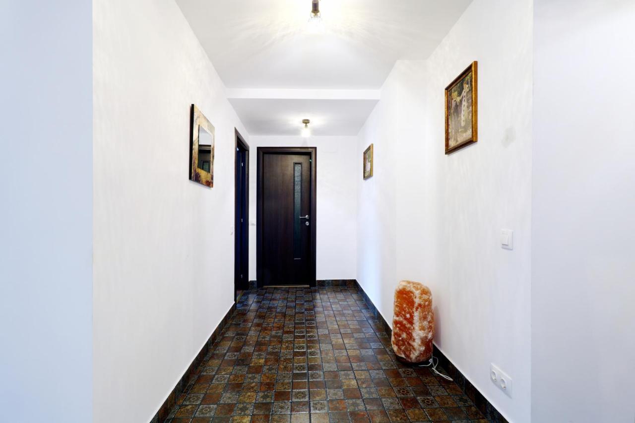 סינאיה Sofia Apartment מראה חיצוני תמונה