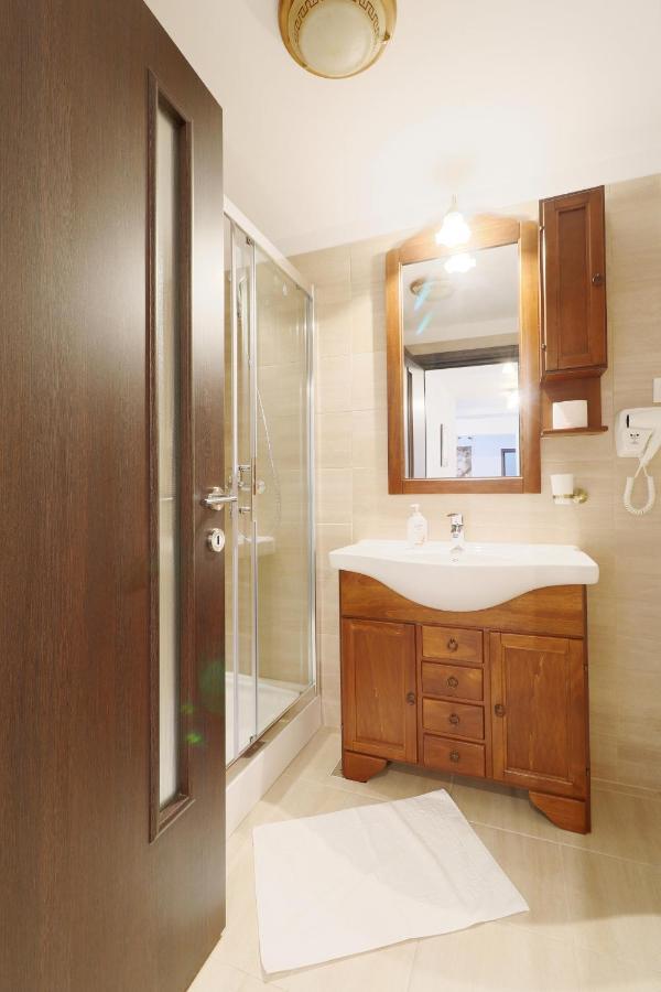 סינאיה Sofia Apartment מראה חיצוני תמונה