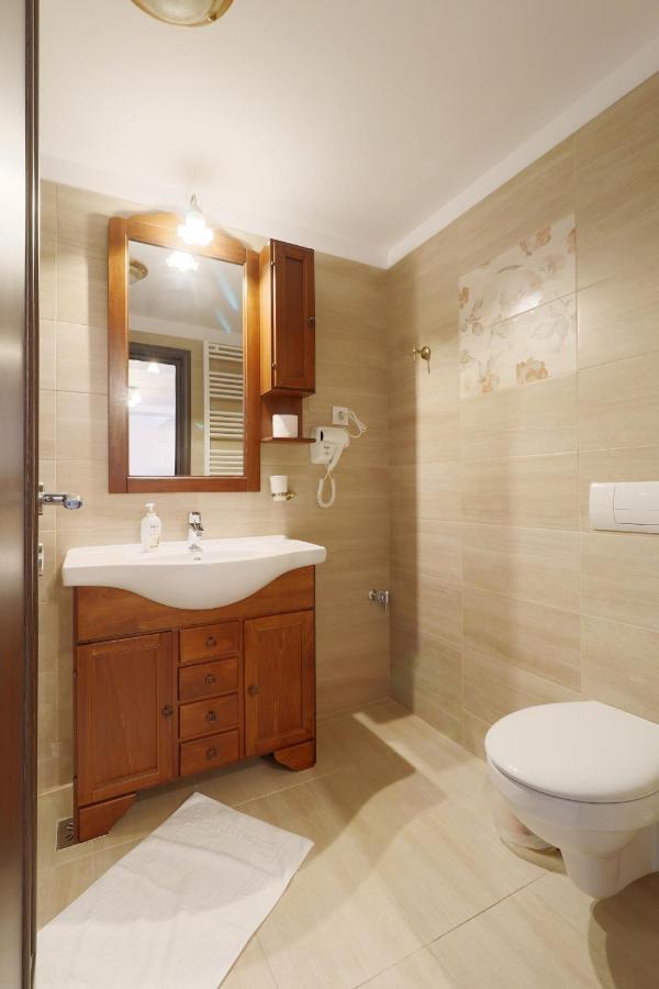 סינאיה Sofia Apartment מראה חיצוני תמונה